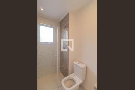 Banheiro  de apartamento à venda com 1 quarto, 52m² em Vila Azevedo, São Paulo