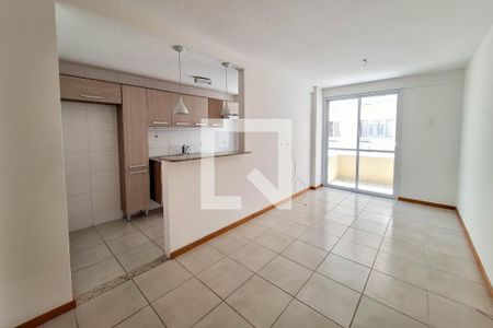 Sala de apartamento para alugar com 2 quartos, 58m² em Itaipu, Niterói