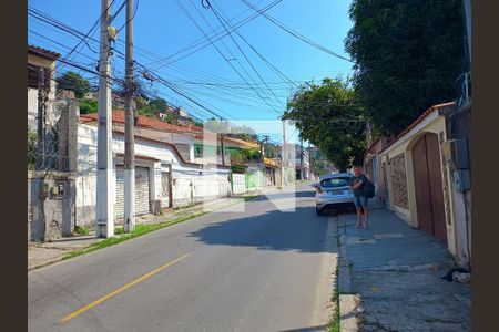 Casa à venda com 250m², 4 quartos e 2 vagasFachada