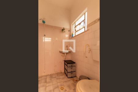 Casa à venda com 250m², 4 quartos e 2 vagasBanheiro