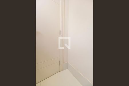 Casa de condomínio à venda com 550m², 5 quartos e 4 vagasDespensa