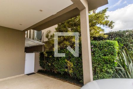 Casa de condomínio à venda com 550m², 5 quartos e 4 vagasGaragem