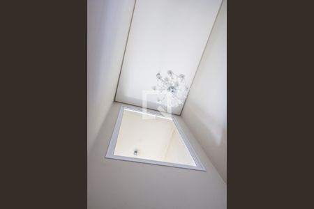 Casa de condomínio à venda com 550m², 5 quartos e 4 vagasDetalhe Sala