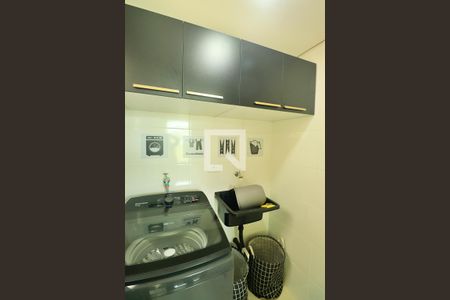 Casa de condomínio para alugar com 120m², 2 quartos e 1 vagaÁrea de Serviço