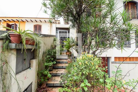 Casa à venda com 203m², 3 quartos e 4 vagasFachada