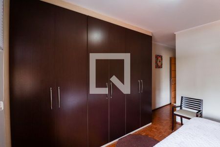 Casa à venda com 203m², 3 quartos e 4 vagasSuite