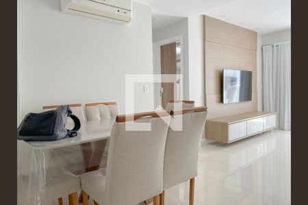 Sala de apartamento à venda com 2 quartos, 86m² em Icaraí, Niterói