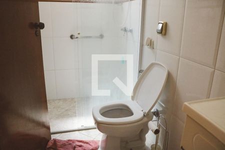 Banheiro da Suíte de casa para alugar com 3 quartos, 128m² em São Domingos, São Paulo