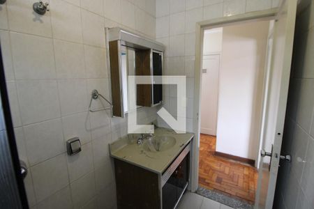 Casa à venda com 210m², 5 quartos e 2 vagasBanheiro 3