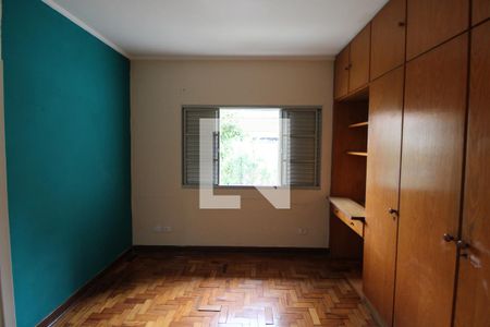 Casa à venda com 210m², 5 quartos e 2 vagasQuarto 3