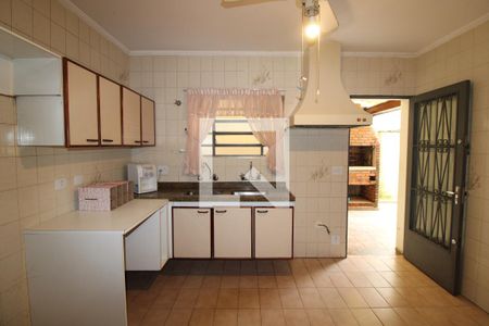 Casa à venda com 210m², 5 quartos e 2 vagasCozinha