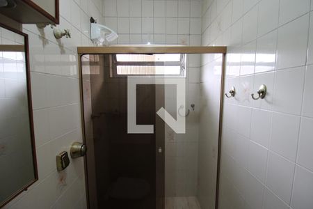 Casa à venda com 210m², 5 quartos e 2 vagasBanheiro 2