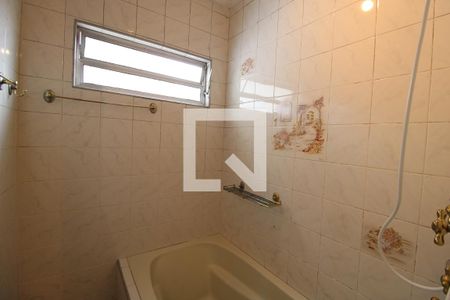Casa à venda com 210m², 5 quartos e 2 vagasBanheiro 1