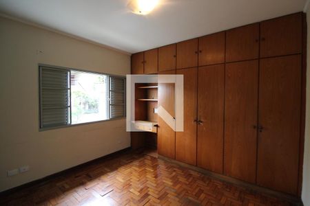 Casa à venda com 210m², 5 quartos e 2 vagasQuarto 3