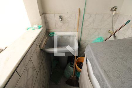 Casa à venda com 300m², 4 quartos e 2 vagasÁrea de Serviço 2