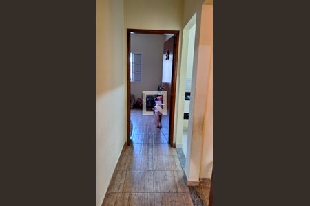 Corredor de casa à venda com 2 quartos, 146m² em Jardim Capivari, Campinas