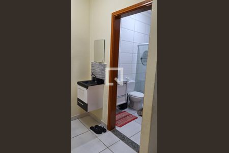 Casa à venda com 146m², 2 quartos e 3 vagasBanheiro interno