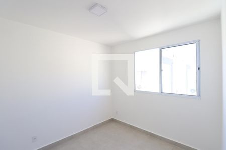 Quarto 2 de apartamento para alugar com 2 quartos, 40m² em Vila Lage, São Gonçalo