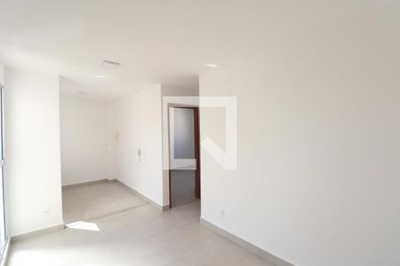 Sala de apartamento para alugar com 2 quartos, 40m² em Vila Lage, São Gonçalo