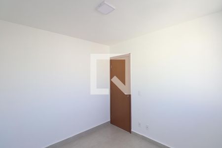 Quarto 2 de apartamento para alugar com 2 quartos, 40m² em Vila Lage, São Gonçalo