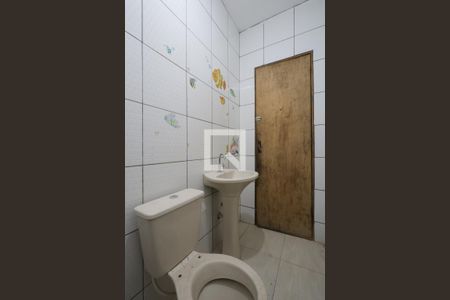 Casa de condomínio para alugar com 75m², 2 quartos e sem vaga Casa de condomínio para alugar com 75m², 2 quartos e sem vagaBanheiro