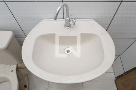 Casa de condomínio para alugar com 75m², 2 quartos e sem vaga Casa de condomínio para alugar com 75m², 2 quartos e sem vagaBanheiro