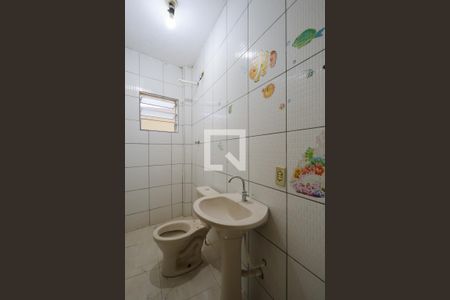 Casa de condomínio para alugar com 75m², 2 quartos e sem vaga Casa de condomínio para alugar com 75m², 2 quartos e sem vagaBanheiro