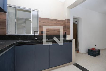 Casa de condomínio para alugar com 75m², 2 quartos e sem vaga Casa de condomínio para alugar com 75m², 2 quartos e sem vagaCozinha