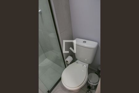 Banheiro de apartamento para alugar com 1 quarto, 30m² em Várzea da Barra Funda, São Paulo