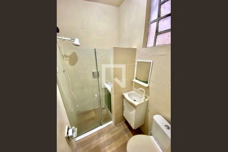 Banheiro de casa à venda com 1 quarto, 40m² em Del Castilho, Rio de Janeiro
