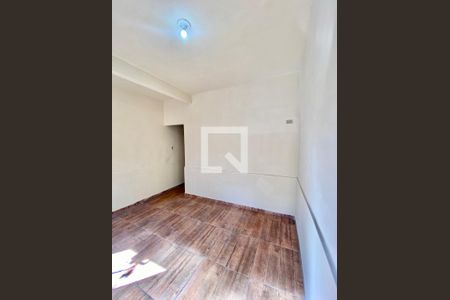 Sala de casa à venda com 1 quarto, 40m² em Del Castilho, Rio de Janeiro