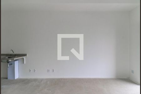 Sala/Quarto de kitnet/studio à venda com 1 quarto, 33m² em Vila Cordeiro, São Paulo
