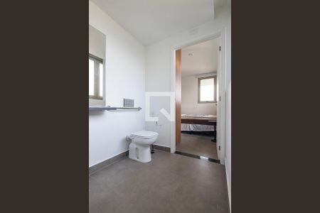 Banheiro de kitnet/studio para alugar com 1 quarto, 28m² em Cerqueira César, São Paulo