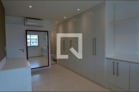 Suíte de apartamento para alugar com 3 quartos, 110m² em Recreio dos Bandeirantes, Rio de Janeiro