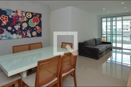 Sala de apartamento para alugar com 3 quartos, 110m² em Recreio dos Bandeirantes, Rio de Janeiro