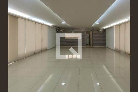 Apartamento à venda com 116m², 3 quartos e 1 vaga Apartamento à venda com 116m², 3 quartos e 1 vagaÁrea comum - Salão de festas