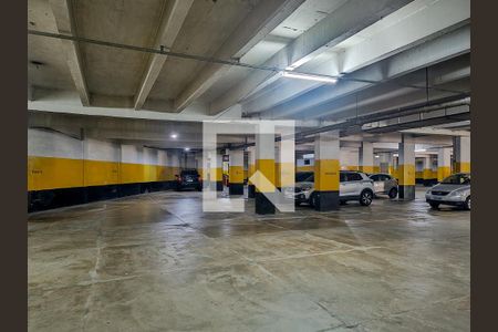 Apartamento à venda com 116m², 3 quartos e 1 vaga Apartamento à venda com 116m², 3 quartos e 1 vagaÁrea comum - Garagem