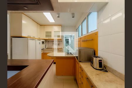 Apartamento à venda com 116m², 3 quartos e 1 vaga Apartamento à venda com 116m², 3 quartos e 1 vagaCozinha
