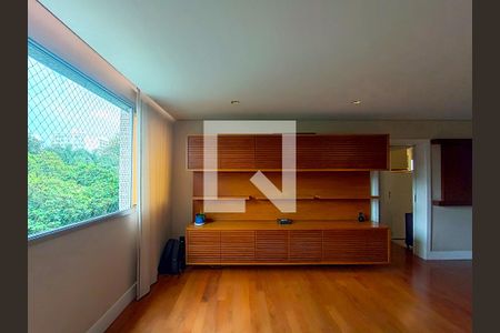 Apartamento à venda com 116m², 3 quartos e 1 vaga Apartamento à venda com 116m², 3 quartos e 1 vagaSala