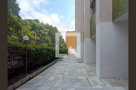 Apartamento à venda com 116m², 3 quartos e 1 vaga Apartamento à venda com 116m², 3 quartos e 1 vagaFachada