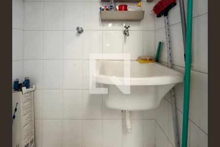 Apartamento à venda com 116m², 3 quartos e 1 vaga Apartamento à venda com 116m², 3 quartos e 1 vagaBanheiro de serviço