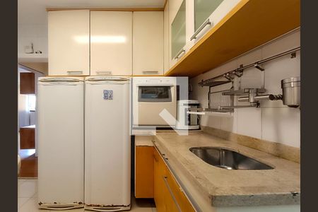 Apartamento à venda com 116m², 3 quartos e 1 vaga Apartamento à venda com 116m², 3 quartos e 1 vagaCozinha