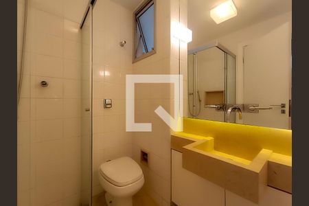 Apartamento à venda com 116m², 3 quartos e 1 vaga Apartamento à venda com 116m², 3 quartos e 1 vagaBanheiro Social