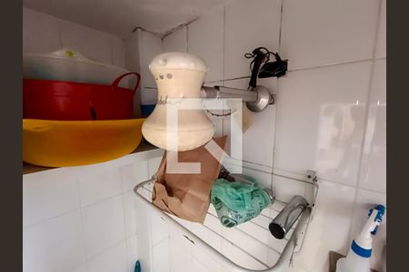 Apartamento à venda com 116m², 3 quartos e 1 vaga Apartamento à venda com 116m², 3 quartos e 1 vagaBanheiro de serviço