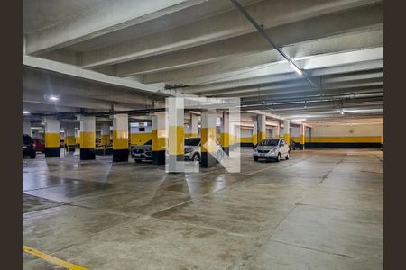 Apartamento à venda com 116m², 3 quartos e 1 vaga Apartamento à venda com 116m², 3 quartos e 1 vagaÁrea comum - Garagem