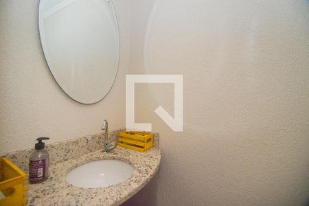 Lavabo de apartamento para alugar com 3 quartos, 82m² em Rio Branco, Porto Alegre