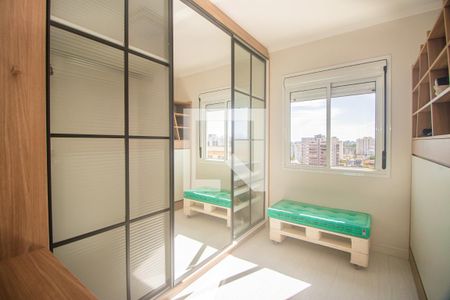 Quarto 1 de apartamento para alugar com 3 quartos, 82m² em Rio Branco, Porto Alegre