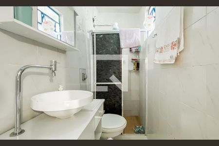 Casa à venda com 120m², 4 quartos e 1 vaga Casa à venda com 120m², 4 quartos e 1 vagaBanheiro