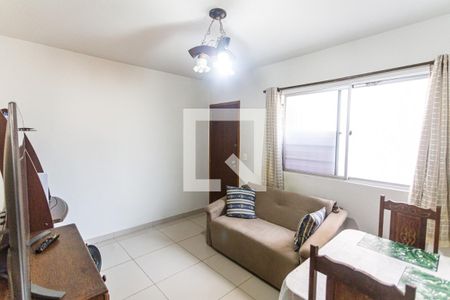 Sala de apartamento para alugar com 2 quartos, 47m² em Floresta, Belo Horizonte