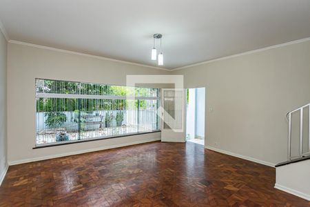 Sala de casa para alugar com 3 quartos, 250m² em Jardim das Laranjeiras, São Paulo